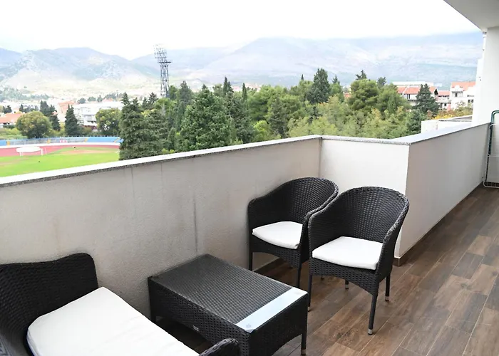 Apartament Leotar View *